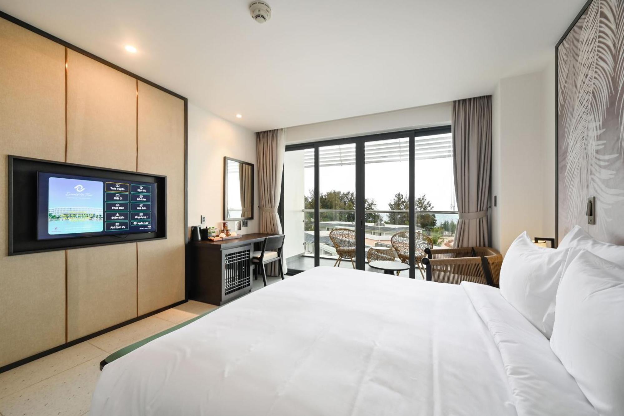 Emerald Ho Tram Resort ภายนอก รูปภาพ