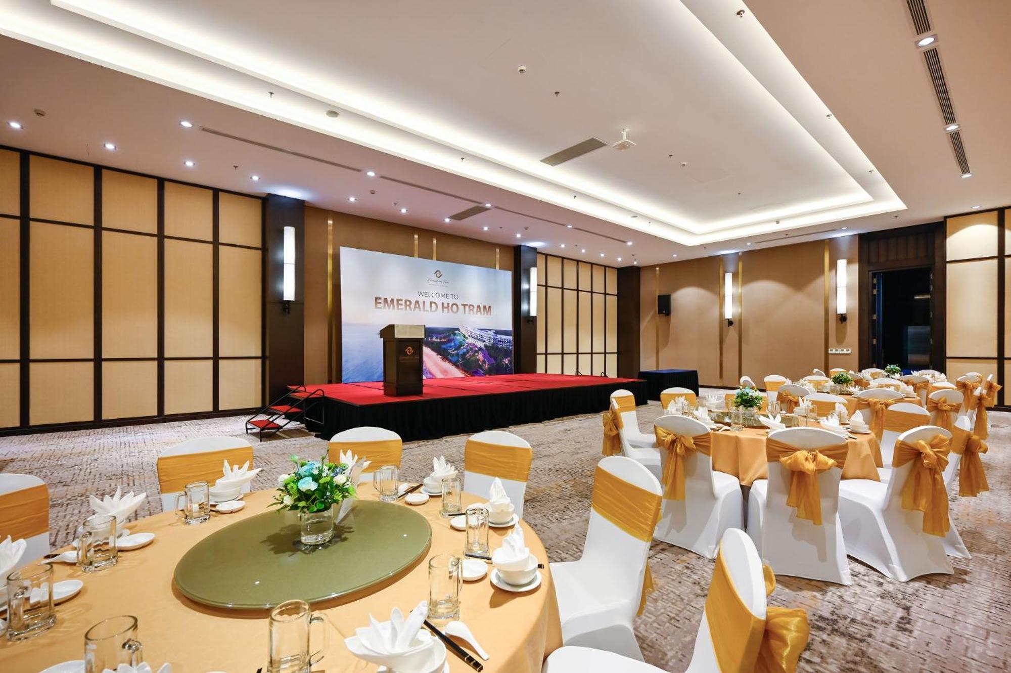 Emerald Ho Tram Resort ภายนอก รูปภาพ