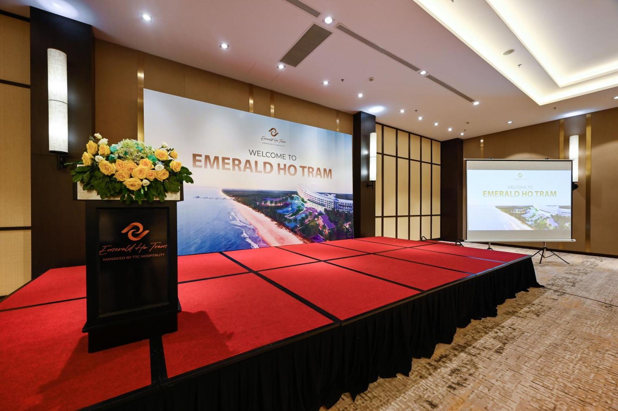 Emerald Ho Tram Resort ภายนอก รูปภาพ